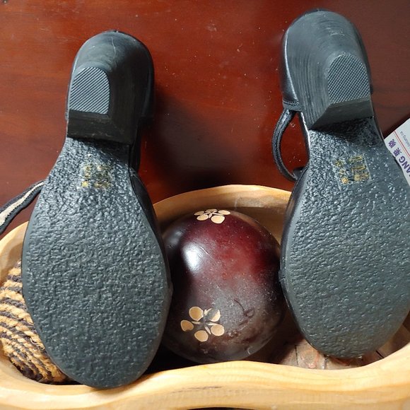 Aldo Dance Slipper - Picture 2 of 6